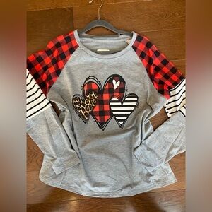 NWT gray long sleeve red plaid heart Vday top size medium